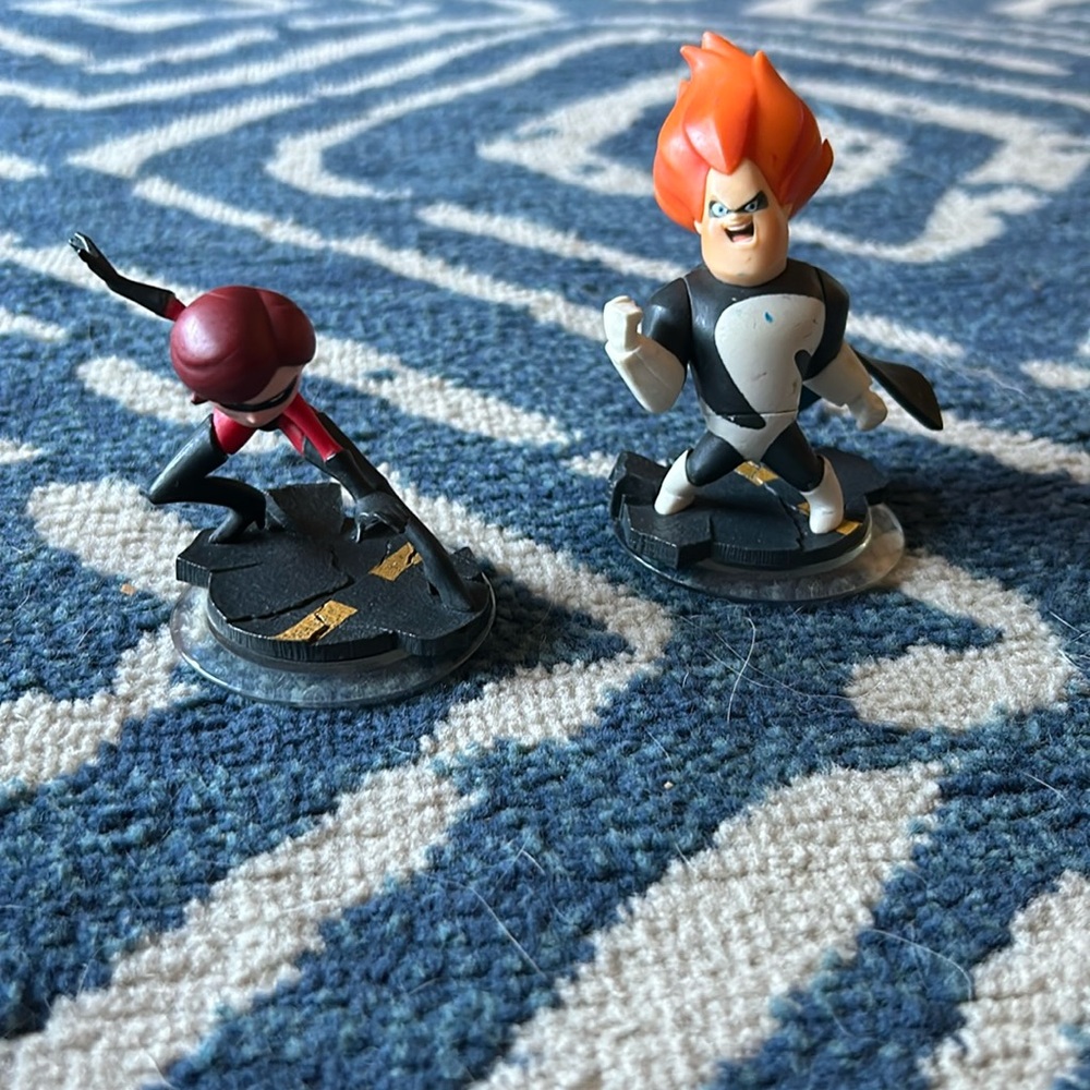 Disney infinity character bundle